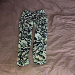 Leaf printed pants